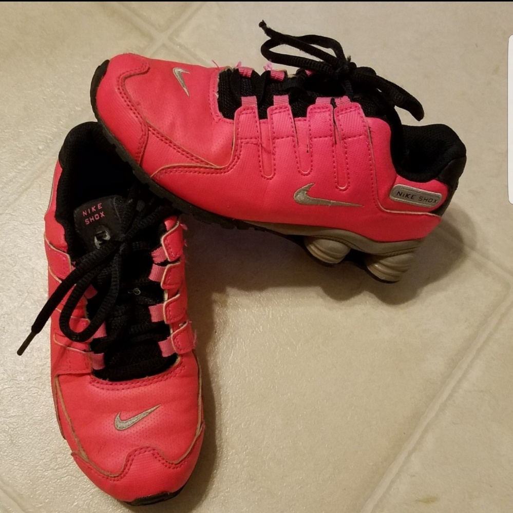 Girl's Size 1 Nike Shox